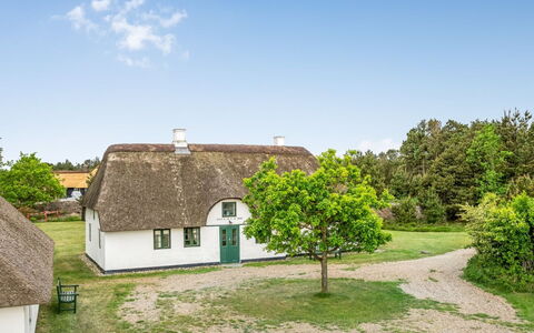 Wandrath - 2Km from the Sea: Casa, Tetto, Casa, Villetta, Capannone, Edifici Giardino, Raccordo, Cortile, Log Cabin, Capanna