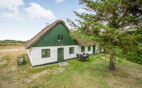 Wandrath - 2Km from the Sea: Casa, Tetto, Casa, Villetta, Capannone, Edifici Giardino, Raccordo, Cortile, Log Cabin, Capanna