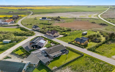 Mads - 400M from the Sea: Plain, Visione Globale, Paesaggio, Zona Residenziale, Casa, Fotografia Aerea, Tetto, Ecoregione, Lotto, Area Rurale