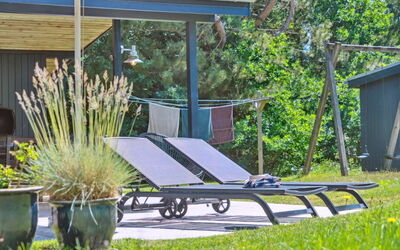 Aleta - 600M from the Sea