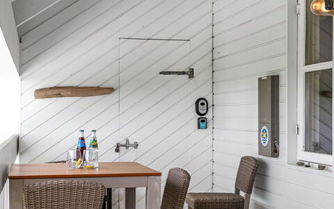 Jelke - 1Km from the Sea: Mobilia, Interior Design, Pavimentazione, Pavimento, Soffitto, Camera, Sedia, Tavolo, Appartamento, Cucina & Sala Da Pranzo Tavolo