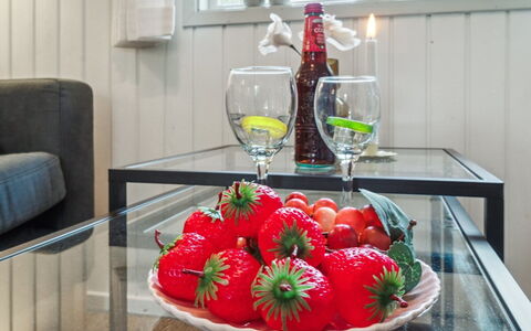 Zekine - 200M from the Sea: Frutta, Tavola, Produrre, Cibo, Natural Foods, Serveware, Ingrediente