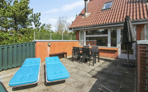 Rufina - 3.5Km from the Sea: Mobilia, Mobili Da Esterno, Brick, Sedia, Muratura, Shade, Color Legno, Piscina, Deck, Cortile