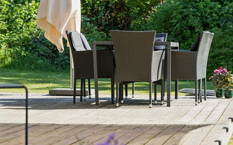 Cita - 350M from the Sea: Mobilia, Mobili Da Esterno, Sedia, Shade, Giardino, Tavolo Esterno, Latifoglie, Color Legno, Bracciolo, Terrazza