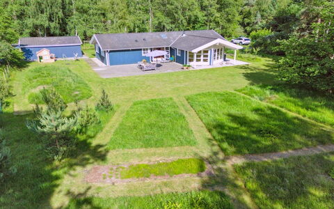 Launo - 1.1Km to the Fjord: Estate, Shade, Driveway, Agriturismo