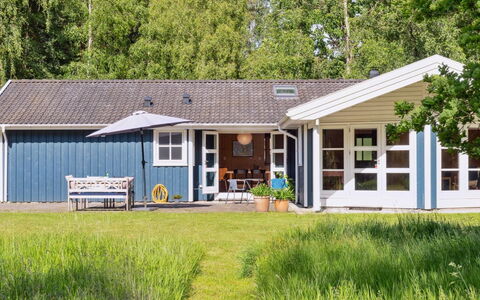 Launo - 1.1Km to the Fjord: Estate, Shade, Driveway, Agriturismo