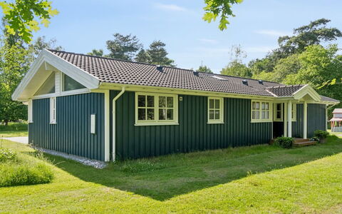 Launo - 1.1Km to the Fjord: Estate, Shade, Driveway, Agriturismo