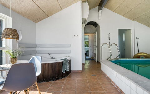 Persa - from the Sea: Mobilia, Interior Design, Pavimentazione, Pavimento, Soffitto, Camera, Sedia, Tavolo, Appartamento, Cucina & Sala Da Pranzo Tavolo