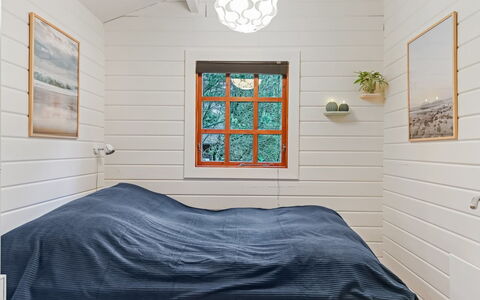 Barthi - 1.6Km from the Sea: Legna, Pavimentazione, Interior Design, Soffitto, Pavimento, Camera Da Letto, Illuminazione, Mobilia, Camera, Letto