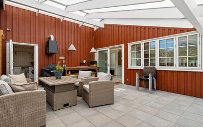 Tarje - 320M from the Sea