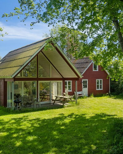 Deljan - 200M from the Sea