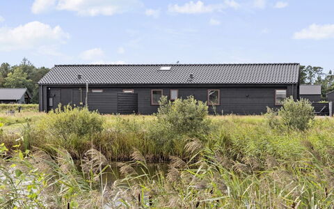 Frithbjorn - 900M from the Sea: Legna, Casa, Portico, Deck, Latifoglie, Tetto, Color Legno, Pavimento In Legno, Eco Hotel