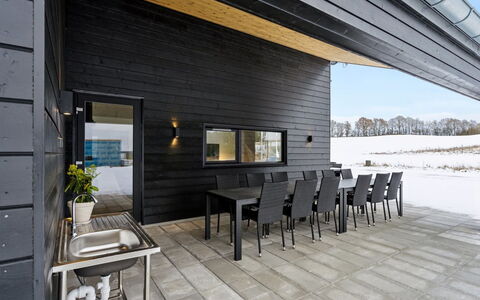 Marinus - 800M from the Sea: Tetto, Casa, Porta, Villetta, Shade, Raccordo, Cortile, Estate, Backyard