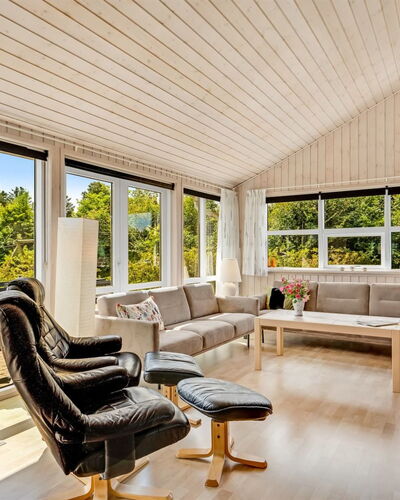 Lari - 600M from the Sea