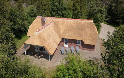 Ejvi - 4Km from the Sea: Tetto, Villetta, Thatching, Agriturismo, Estate, Capanna