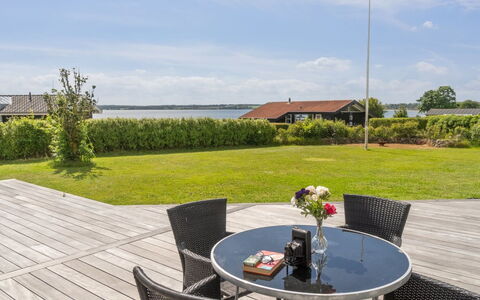 Nahele - 150M from the Sea: Mobilia, Interior Design, Pavimentazione, Pavimento, Soffitto, Camera, Sedia, Tavolo, Appartamento, Cucina & Sala Da Pranzo Tavolo