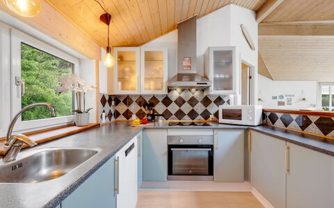 Samine - 2Km from the Sea: Mobilia, Interior Design, Pavimentazione, Pavimento, Soffitto, Camera, Sedia, Tavolo, Appartamento, Cucina & Sala Da Pranzo Tavolo