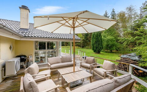Samine - 2Km from the Sea: Mobilia, Interior Design, Pavimentazione, Pavimento, Soffitto, Camera, Sedia, Tavolo, Appartamento, Cucina & Sala Da Pranzo Tavolo