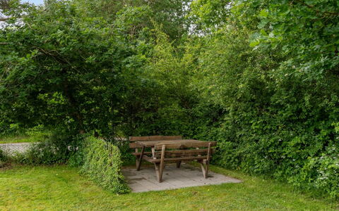 Thorward - 100M from the Sea: Legna, Casa, Portico, Deck, Latifoglie, Tetto, Color Legno, Pavimento In Legno, Eco Hotel