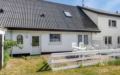 Gilbert - 500M from the Sea