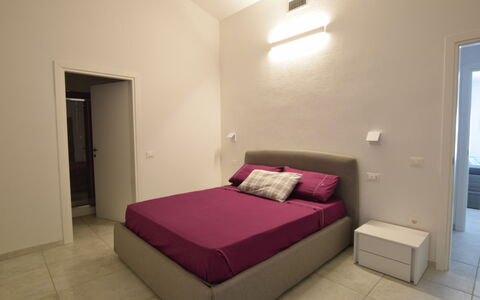 Villa Del Sole In Budoni Sea View: Mobilia, Comfort, Costruzione, Legna, Illuminazione, Interior Design, Casa, Telaio Del Letto, Pavimentazione