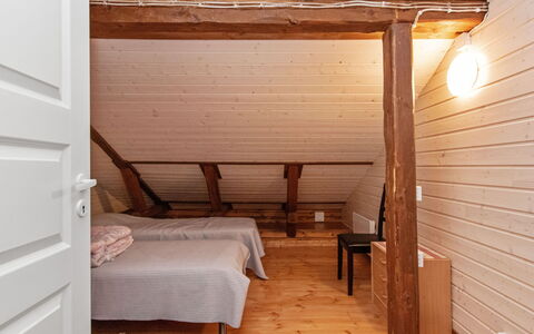 Kaislajärven Huvila: Mobilia, Interior Design, Pavimentazione, Pavimento, Tavolo, Soffitto, Cucina & Sala Da Pranzo Tavolo, Illuminazione, Sedia, Casa
