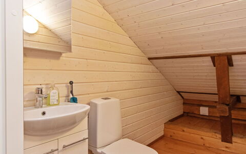 Kaislajärven Huvila: Mobilia, Interior Design, Pavimentazione, Pavimento, Tavolo, Soffitto, Cucina & Sala Da Pranzo Tavolo, Illuminazione, Sedia, Casa