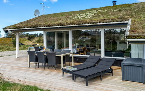 Annlisa - 1Km from the Sea: Legna, Tetto, Portico, Villetta, Shade, Deck, Mobili Da Esterno, Struttura Esterna, Sedia, Latifoglie