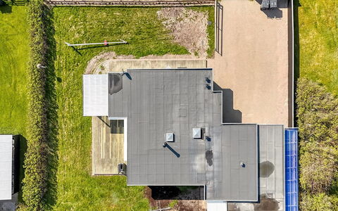 Myrte - 300M from the Sea: Zona Residenziale, Lotto, Urban Design, Estate, Giardino, Landscaping, Prato, Design, Backyard, Villa