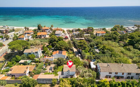 Sant'Andrea: Acqua, Cielo, Pianta, Azzurro, Spiaggia, Costiera E Morfologie Oceanic, Paesaggio Naturale, Terreno, Orizzonte, Lago