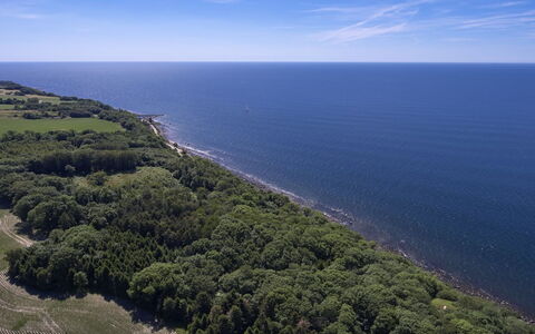 Agir - 200M from the Sea: Legna, Tetto, Architettura, Casa, Casa, Villetta, Raccordo, Latifoglie, Pendenza, Estate