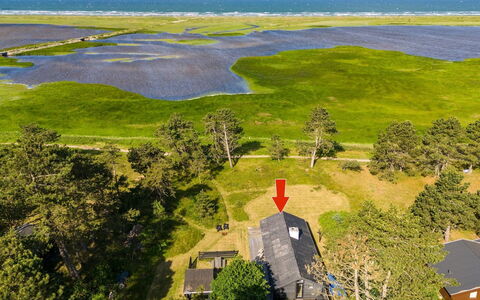 Felis - 575M from the Sea: Legna, Tetto, Architettura, Casa, Casa, Villetta, Raccordo, Latifoglie, Pendenza, Estate