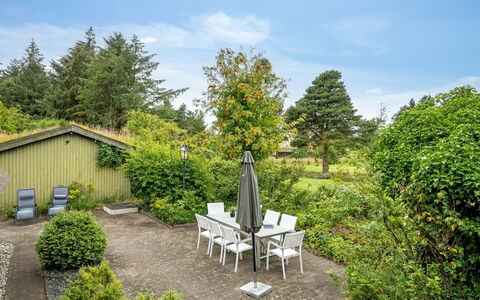 Wiss - 4.1Km from the Sea: Erba, Legna, Area Rurale, Arbusto, Villetta, Tetto, Plain, Lotto, Casa, Groundcover