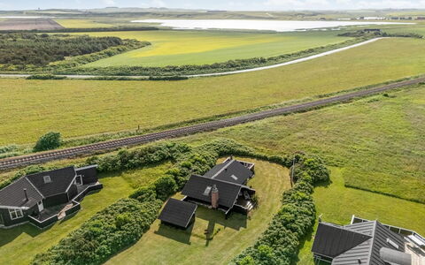 Angelie - 400M from the Sea: Erba, Plain, Paesaggio, Pascolo, Ecoregione, Lotto, Area Rurale, Casa, Campo, Tetto