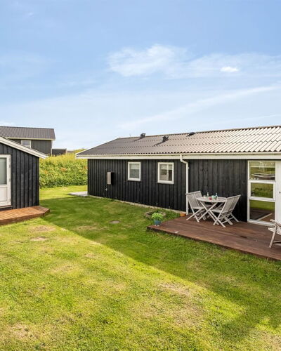 Niesina - 200M from the Sea