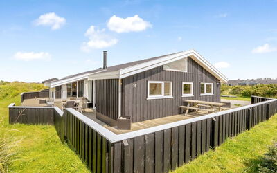Lillesol - 425M from the Sea
