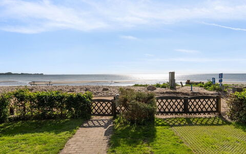 Anselmi - 25M from the Sea: Legna, Tetto, Casa, Casa, Architettura, Raccordo, Lotto, Villetta, Capannone, Edifici Giardino