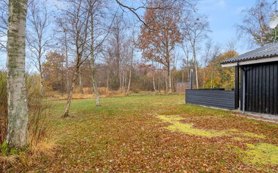 Lonneke - 800M from the Sea