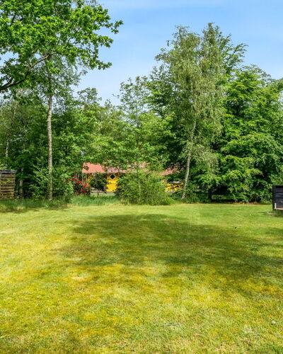 Lonneke - 800M from the Sea