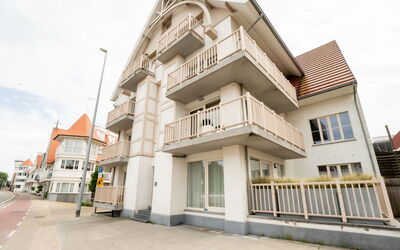 Helios with Parking and Terrace