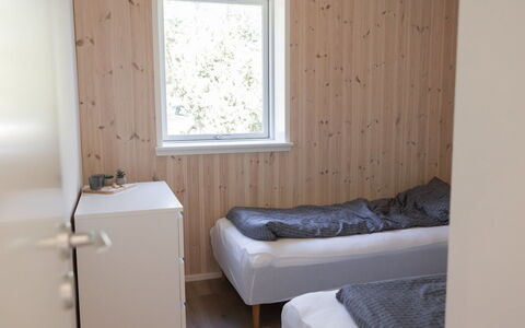 Nico - 600M from the Sea: Legna, Pavimentazione, Pavimento, Interior Design, Camera Da Letto, Camera, Casa, Color Legno, Soffitto, Letto