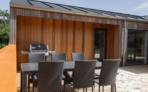 Nico - 600M from the Sea: Legna, Latifoglie, Color Legno, Materiale Composito, Plank, Shade, Deck, Mobili Da Esterno, Terrazza, Struttura Esterna
