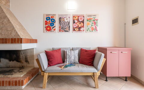 Sa Vida: Mobilia, Costruzione, Prodotto, Comfort, Legna, Rettangolo, Tessile, Interior Design, Illuminazione, Pavimentazione