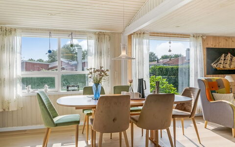 Dragan - 250M from the Sea: Mobilia, Interior Design, Pavimentazione, Pavimento, Soffitto, Camera, Sedia, Tavolo, Appartamento, Cucina & Sala Da Pranzo Tavolo