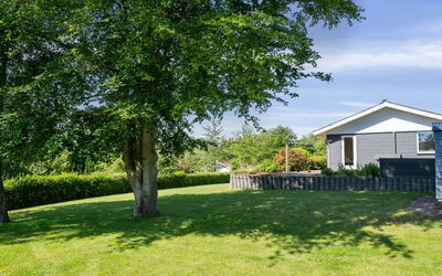 Hubert - 500M from the Sea