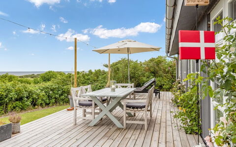 Alessandra - 80M to the Fjord: Blu, Arbusto, Villetta, Groundcover, Giardino, Estate, Shade, Landscaping, Agriturismo, Eco Hotel