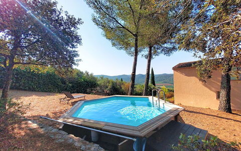 Le Belvédère D'Estelle: Blu, Acqua, Piscina, Materiale Composito, Tempo Libero, Ricorrere, Mobili Da Esterno, Shade, Eco Hotel, Giochi D'Acqua