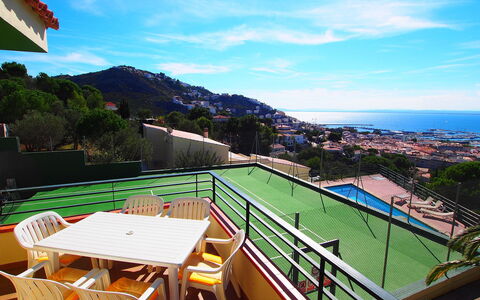 Roses 325: Proprietà, Cielo, Immobiliare, Balcone, Costruzione, Casa, Vacanza, Ricorrere, Tempo Libero, Montagna
