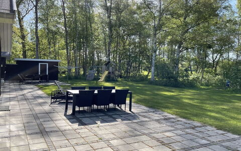 Patrice - 300M from the Sea: Legna, Casa, Portico, Deck, Latifoglie, Tetto, Color Legno, Pavimento In Legno, Eco Hotel