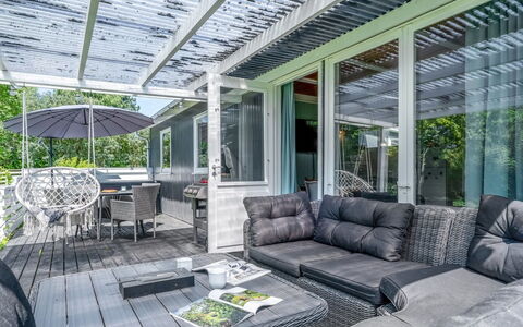 Galt - 500M from the Sea: Legna, Casa, Portico, Deck, Latifoglie, Tetto, Color Legno, Pavimento In Legno, Eco Hotel